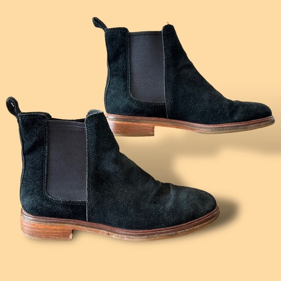 clarkdale arlo black suede